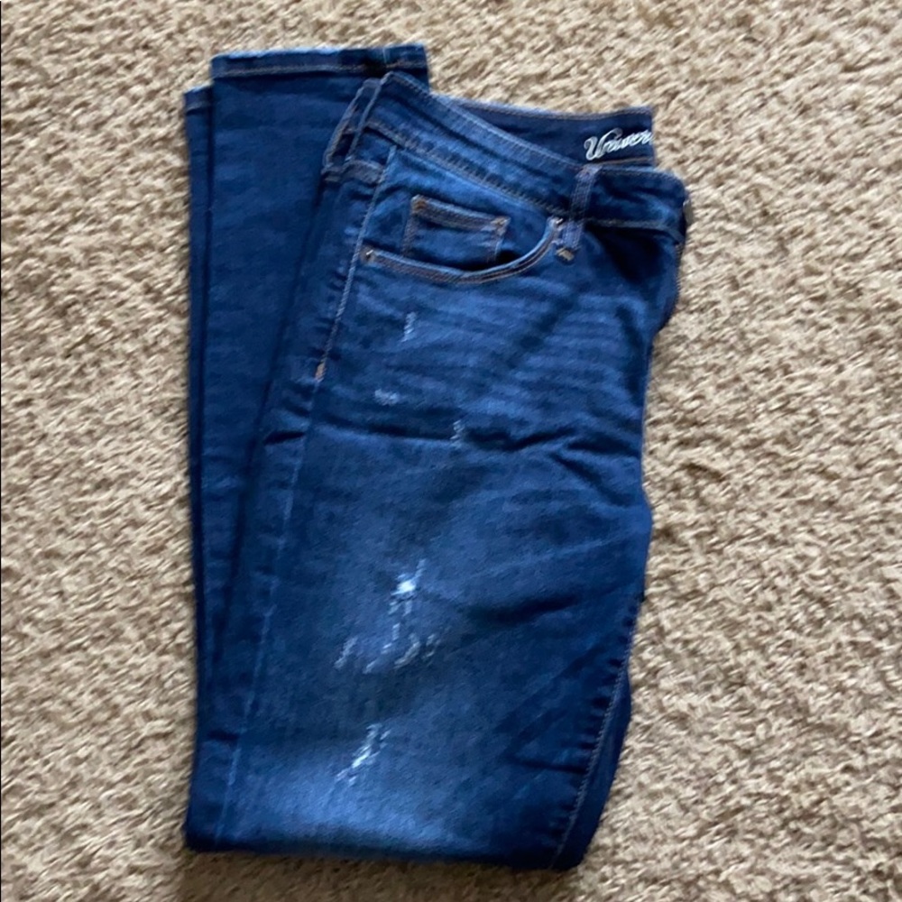 Universal Thread skinny distressed